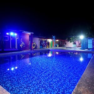 Creek Forest - Riverside Boutique Resort